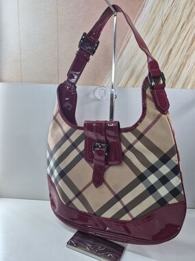 Burberry Shoulder Bag in Beige and Burgundy